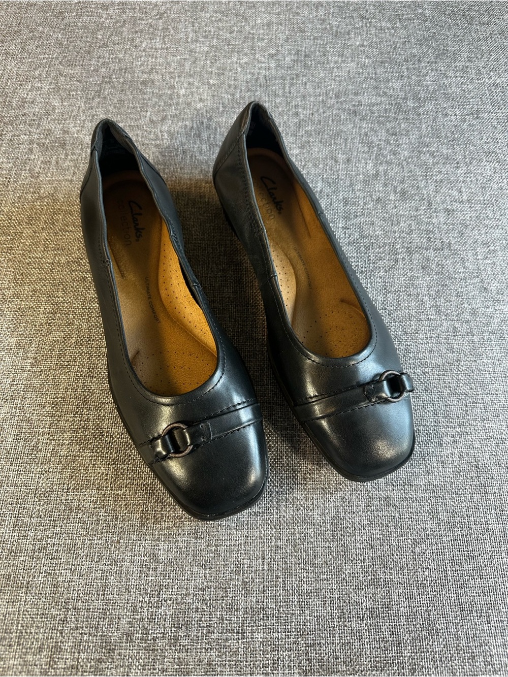 Clarks Women’s Black Leather Square-Toe Loafers with Buckle Accent